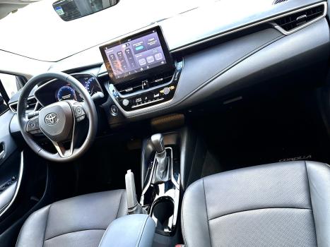 TOYOTA Corolla 1.8 16V 4P XEI, Foto 8