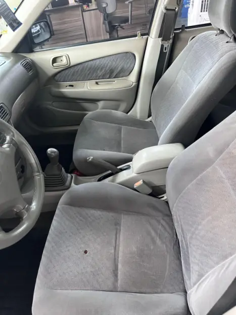 TOYOTA Corolla 1.8 16V 4P XEI, Foto 8