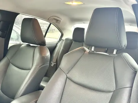 TOYOTA Corolla 2.0 16V 4P FLEX XEI DIRECT SHIFT AUTOM�TICO CVT, Foto 4