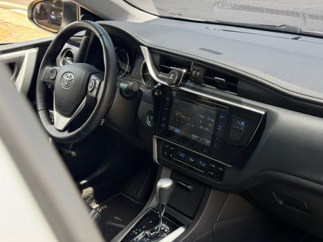 TOYOTA Corolla 2.0 16V 4P FLEX XEI DIRECT SHIFT AUTOM�TICO CVT, Foto 8