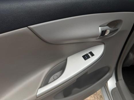 TOYOTA Corolla 2.0 16V 4P FLEX XEI DIRECT SHIFT AUTOM�TICO CVT, Foto 9