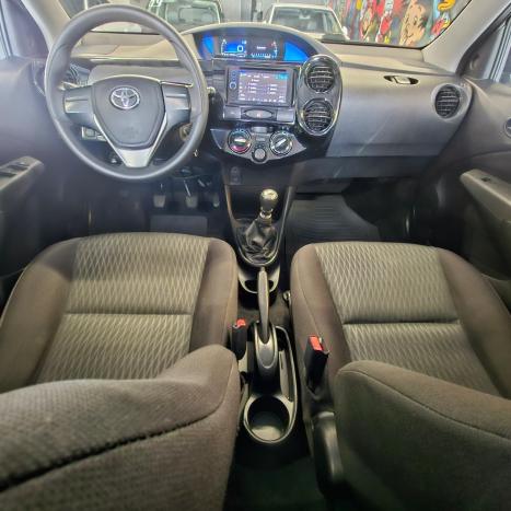 TOYOTA Etios Hatch 1.3 16V 4P FLEX X, Foto 12