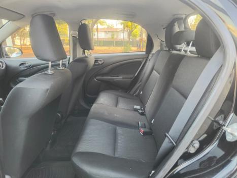 TOYOTA Etios Hatch 1.3 16V 4P FLEX X, Foto 4