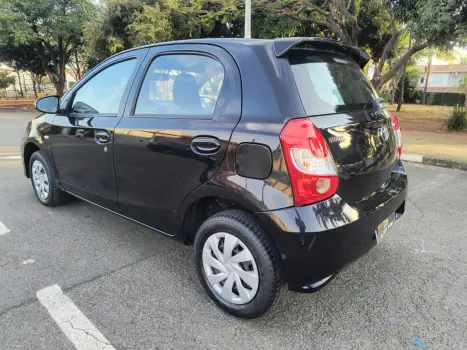 TOYOTA Etios Hatch 1.3 16V 4P FLEX X, Foto 14