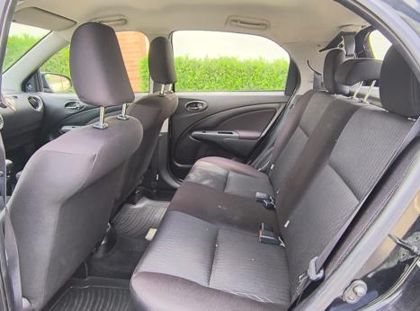 TOYOTA Etios Hatch 1.3 16V 4P FLEX X, Foto 7