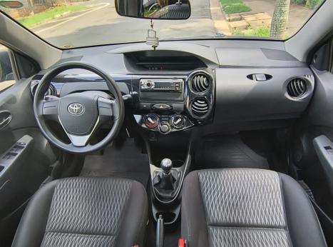 TOYOTA Etios Hatch 1.3 16V 4P FLEX X, Foto 10
