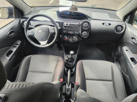 TOYOTA Etios Hatch 1.3 16V 4P FLEX X, Foto 9