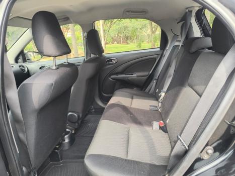 TOYOTA Etios Hatch 1.3 16V 4P FLEX X, Foto 11