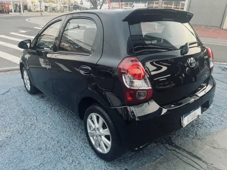 TOYOTA Etios Hatch 1.5 16V 4P FLEX X PLUS AUTOMTICO, Foto 6
