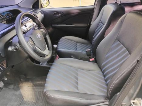 TOYOTA Etios Hatch 1.3 16V 4P FLEX XS, Foto 7