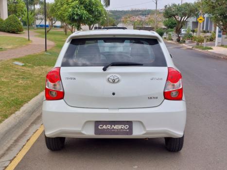 TOYOTA Etios Hatch 1.5 16V 4P FLEX XS AUTOMTICO, Foto 3