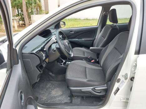 TOYOTA Etios Hatch 1.5 16V 4P FLEX XS AUTOMTICO, Foto 7