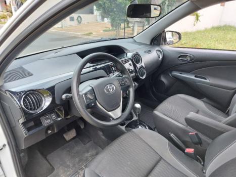 TOYOTA Etios Hatch 1.5 16V 4P FLEX XS AUTOMTICO, Foto 8