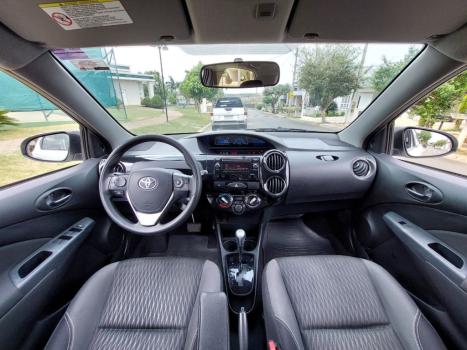 TOYOTA Etios Hatch 1.5 16V 4P FLEX XS AUTOMTICO, Foto 9