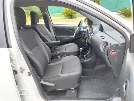 TOYOTA Etios Hatch 1.5 16V 4P FLEX XS AUTOMTICO, Foto 14