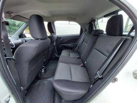 TOYOTA Etios Hatch 1.5 16V 4P FLEX XS AUTOMTICO, Foto 17