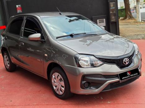 TOYOTA Etios Hatch 1.3 16V 4P FLEX, Foto 3