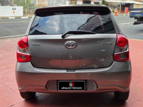 TOYOTA Etios Hatch 1.3 16V 4P FLEX, Foto 5