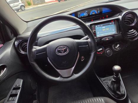 TOYOTA Etios Hatch 1.3 16V 4P FLEX, Foto 7