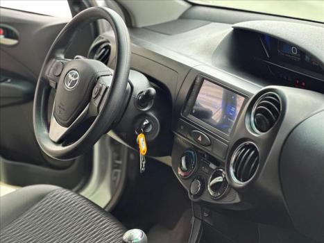 TOYOTA Etios Hatch 1.5 16V 4P FLEX X PLUS, Foto 5