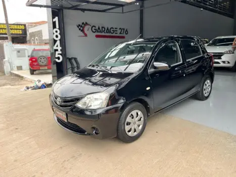 TOYOTA Etios Hatch 1.3 16V 4P FLEX X, Foto 2