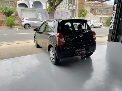 TOYOTA Etios Hatch 1.3 16V 4P FLEX X, Foto 7
