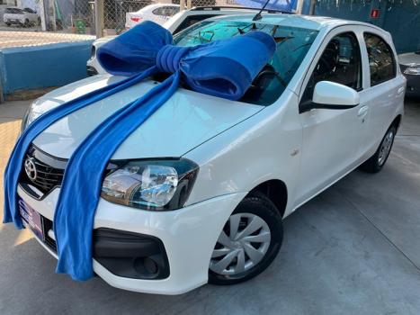 TOYOTA Etios Hatch 1.3 16V 4P FLEX X, Foto 3