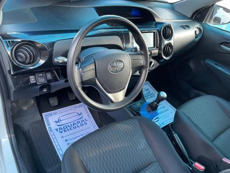 TOYOTA Etios Hatch 1.3 16V 4P FLEX X, Foto 7