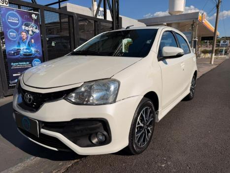 TOYOTA Etios Hatch 1.5 16V 4P FLEX PLATINUM AUTOMTICO, Foto 1