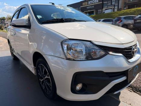 TOYOTA Etios Hatch 1.5 16V 4P FLEX PLATINUM AUTOMTICO, Foto 2
