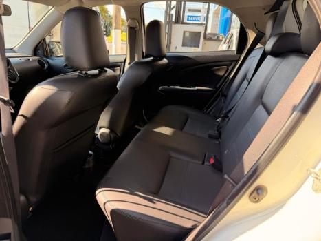 TOYOTA Etios Hatch 1.5 16V 4P FLEX PLATINUM AUTOMTICO, Foto 6