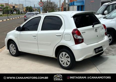 TOYOTA Etios Hatch 1.3 16V 4P FLEX X, Foto 7