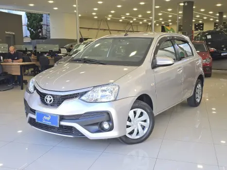 TOYOTA Etios Hatch 1.5 16V 4P FLEX XS, Foto 3