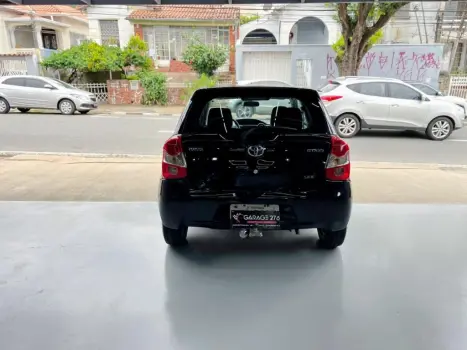 TOYOTA Etios Hatch 1.3 16V 4P FLEX, Foto 6