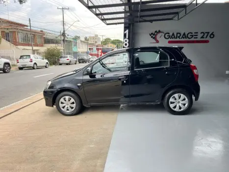 TOYOTA Etios Hatch 1.3 16V 4P FLEX, Foto 8