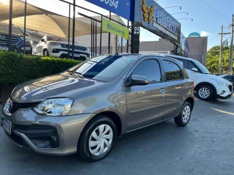 TOYOTA Etios Hatch 1.5 16V 4P FLEX XS AUTOM�TICO, Foto 1