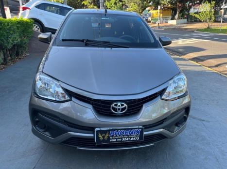 TOYOTA Etios Hatch 1.5 16V 4P FLEX XS AUTOM�TICO, Foto 2