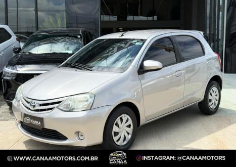 TOYOTA Etios Hatch 1.5 16V 4P FLEX XS, Foto 2