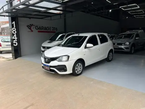 TOYOTA Etios Hatch 1.3 16V 4P FLEX X, Foto 2