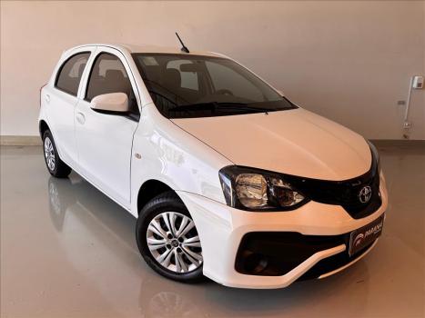 TOYOTA Etios Hatch 1.3 16V 4P FLEX X AUTOM�TICO, Foto 3