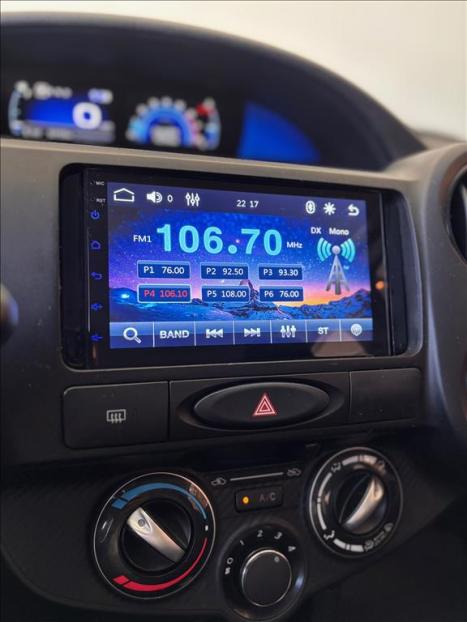 TOYOTA Etios Hatch 1.3 16V 4P FLEX X AUTOM�TICO, Foto 14