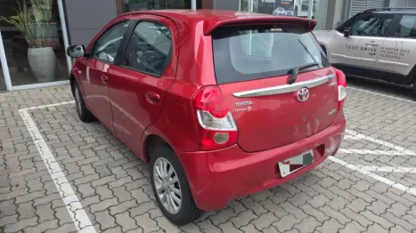 TOYOTA Etios Hatch 1.5 16V 4P FLEX XLS, Foto 3