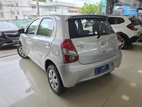 TOYOTA Etios Hatch 1.3 16V 4P FLEX X, Foto 4