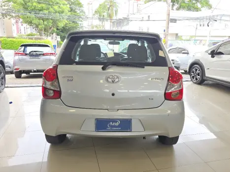 TOYOTA Etios Hatch 1.3 16V 4P FLEX X, Foto 5