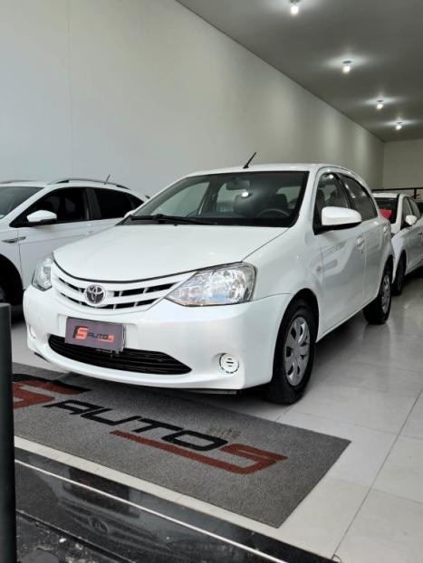 TOYOTA Etios Hatch 1.5 16V 4P FLEX XS, Foto 2