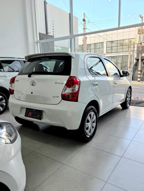 TOYOTA Etios Hatch 1.5 16V 4P FLEX XS, Foto 4