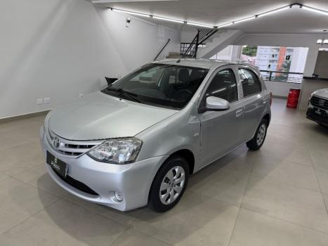 TOYOTA Etios Hatch 1.3 16V 4P FLEX X, Foto 3