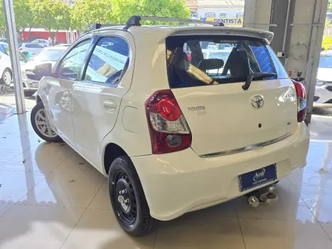 TOYOTA Etios Hatch 1.5 16V 4P FLEX X PLUS, Foto 4