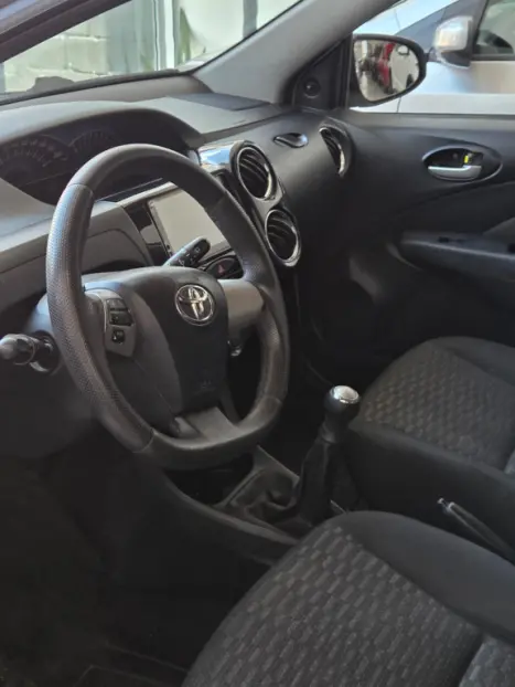TOYOTA Etios Hatch 1.5 16V 4P FLEX XLS, Foto 8