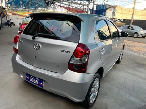 TOYOTA Etios Hatch 1.5 16V 4P FLEX X PLUS AUTOM�TICO, Foto 6
